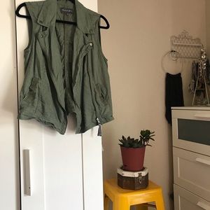 MICHAEL STARS✨olive moto boho linen zipper vest